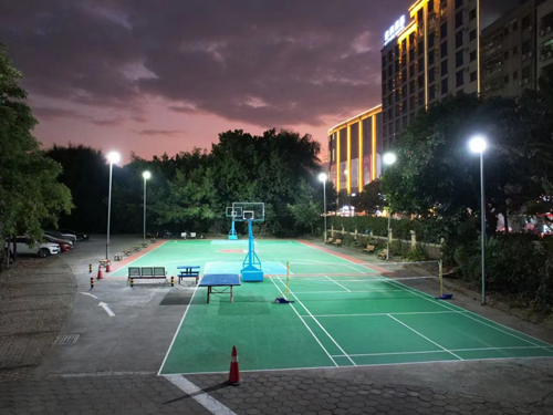  公司球場(chǎng)